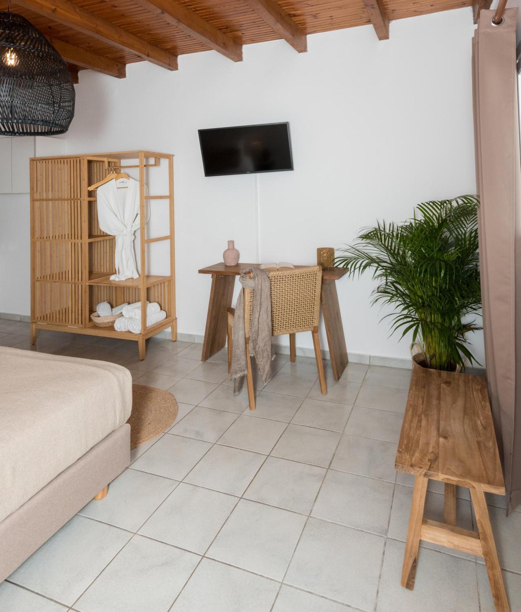 Kanelis & Apartment Mytakas